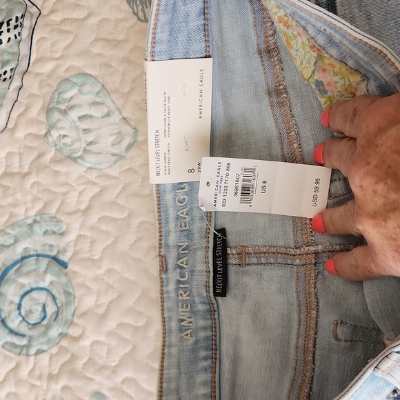 American Eagle Shorts NWT size 8 - Picture 2 of 3
